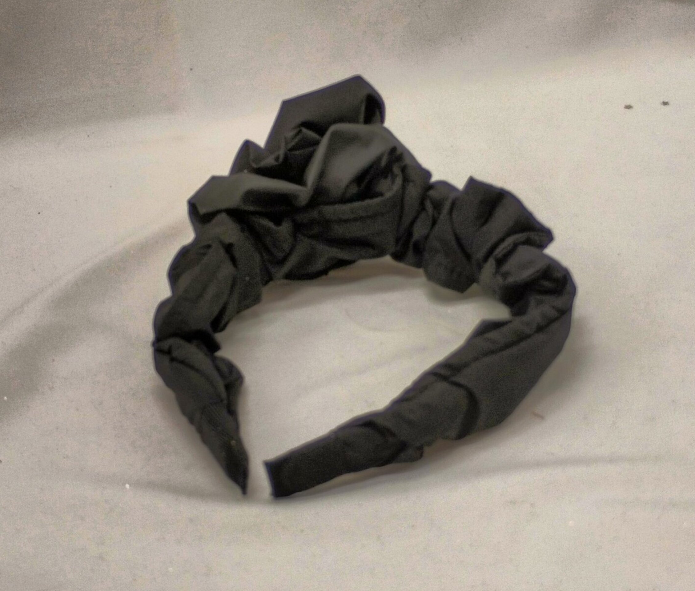 Diadema Tocado Betty Hecha a Mano - 12