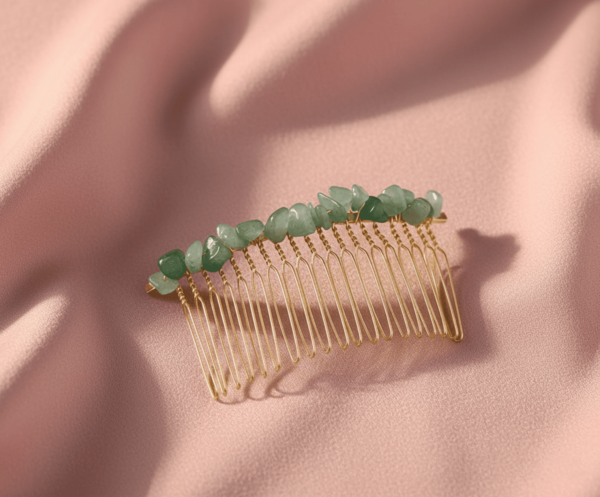 Peineta Dorelia Engarzada Hecha a Mano con Piedras de Cristal - 21