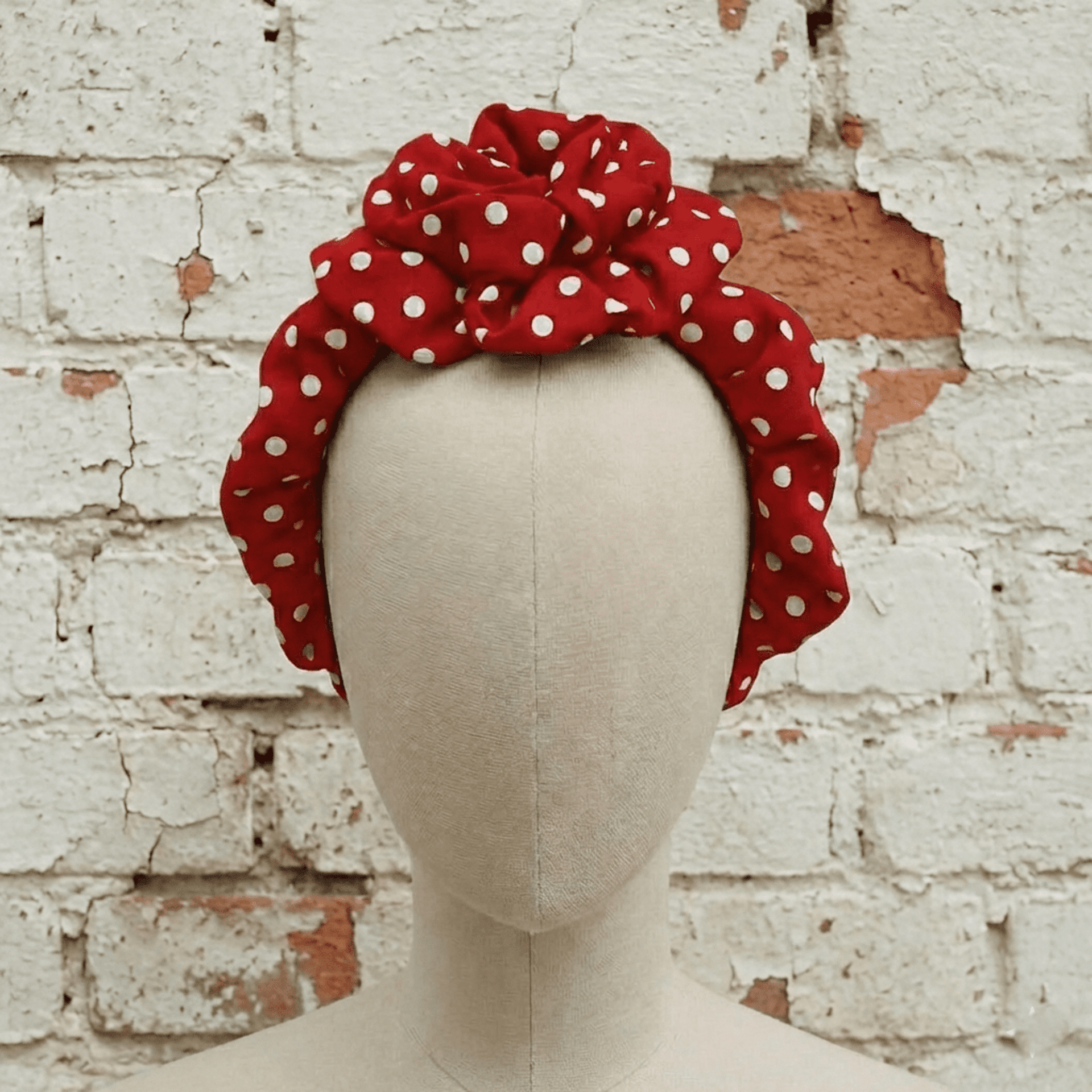 Diadema Tocado Betty Hecha a Mano - 12