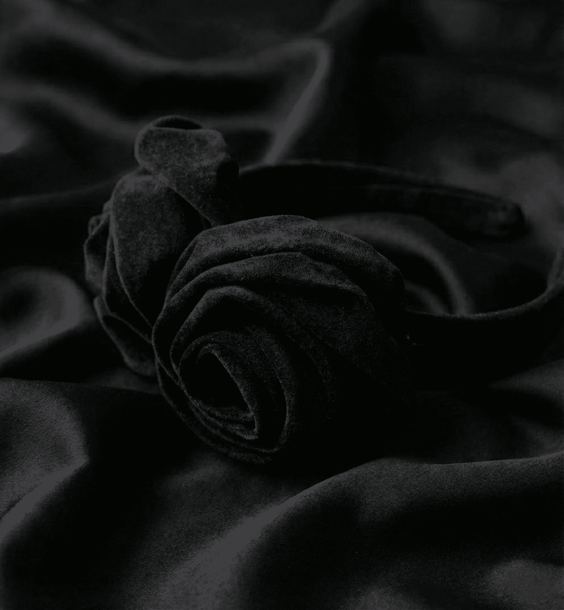 Diadema Tocado de Terciopelo Rosetta Hecha a Mano - 7