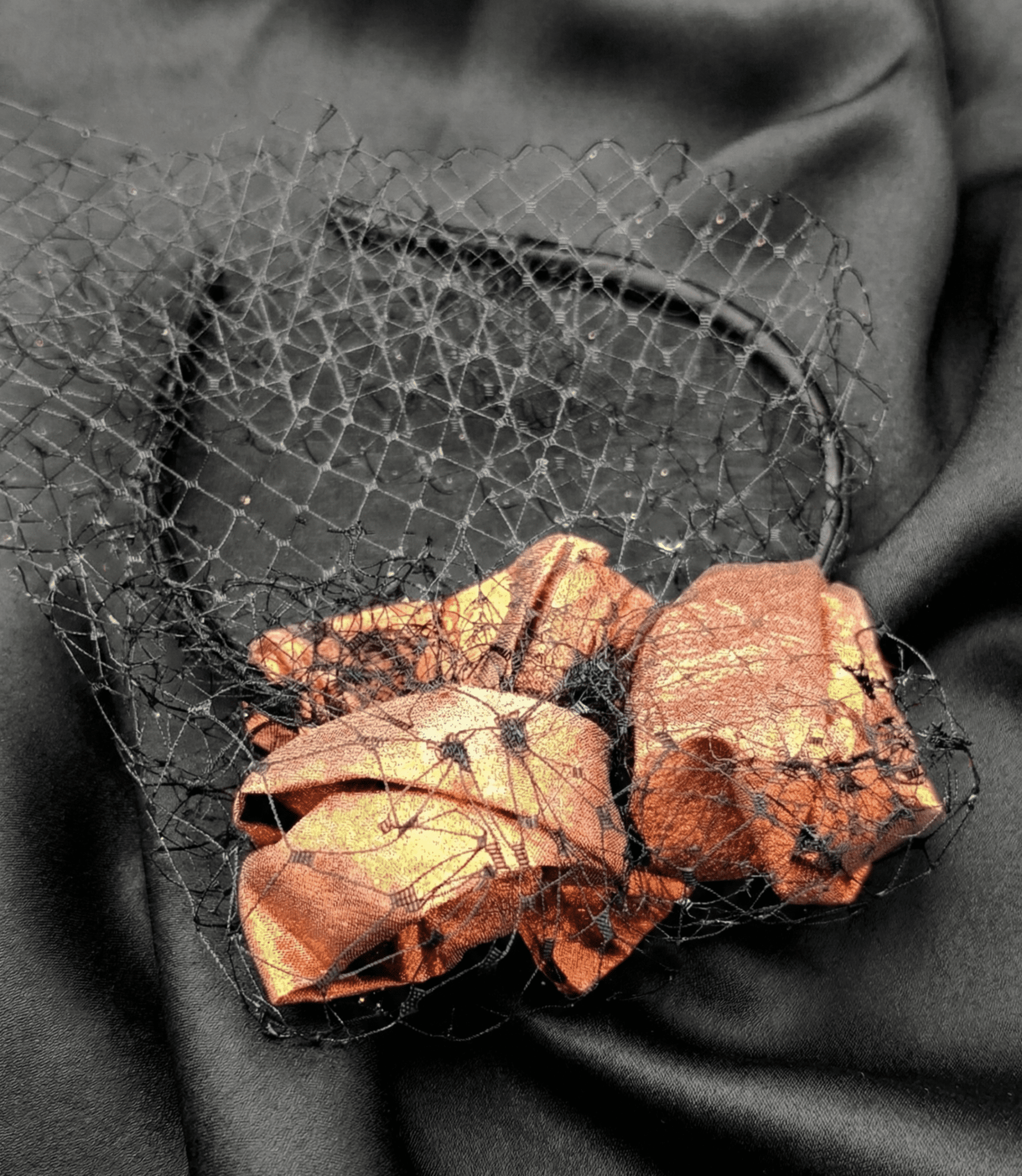 Tocado Diadema June Hecho a Mano - 3