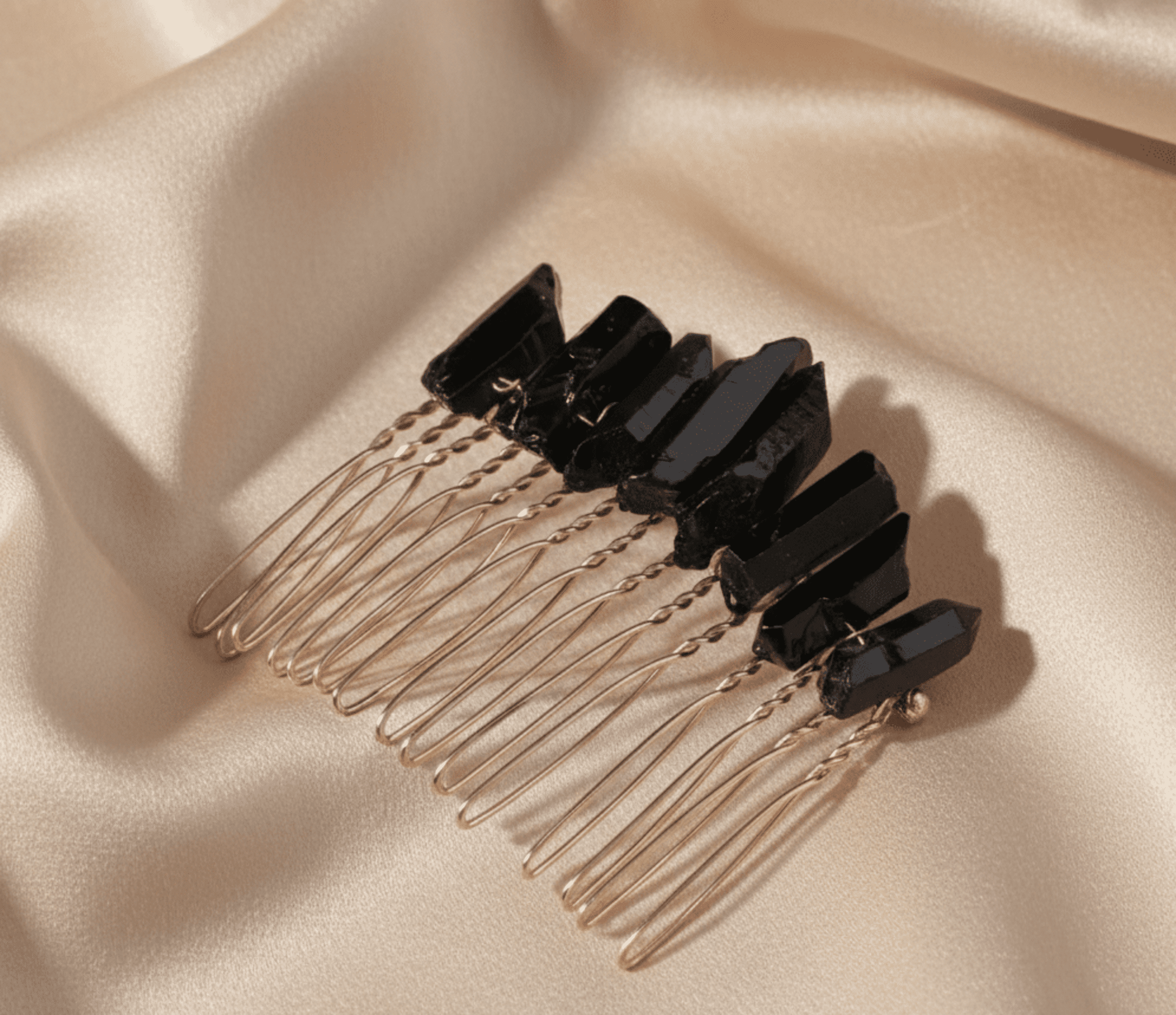 Peineta Dorelia Piedras de Cuarzo Engarzada Hecha a Mano - 5