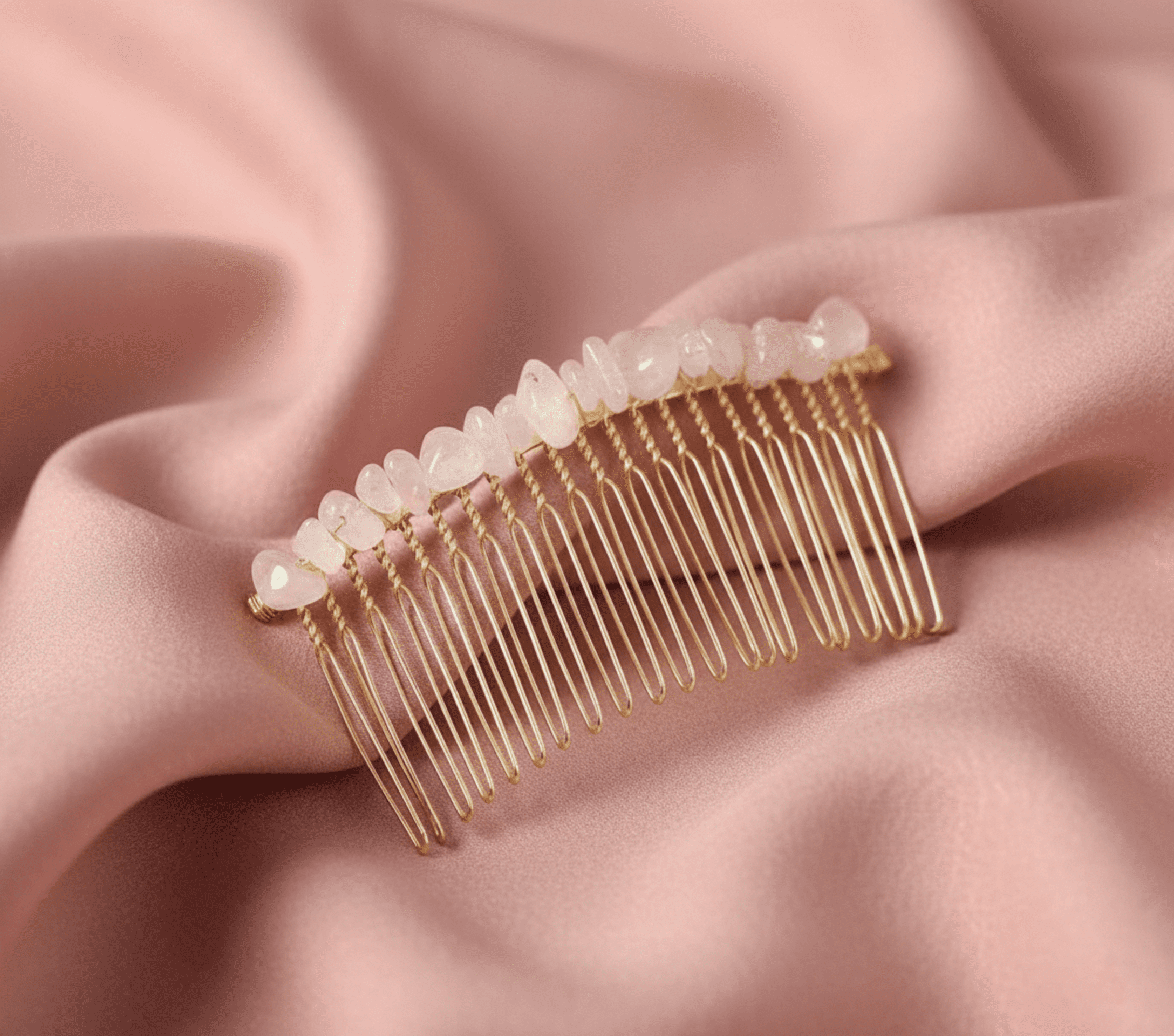 Peineta Dorelia Engarzada Hecha a Mano con Piedras de Cristal - 14