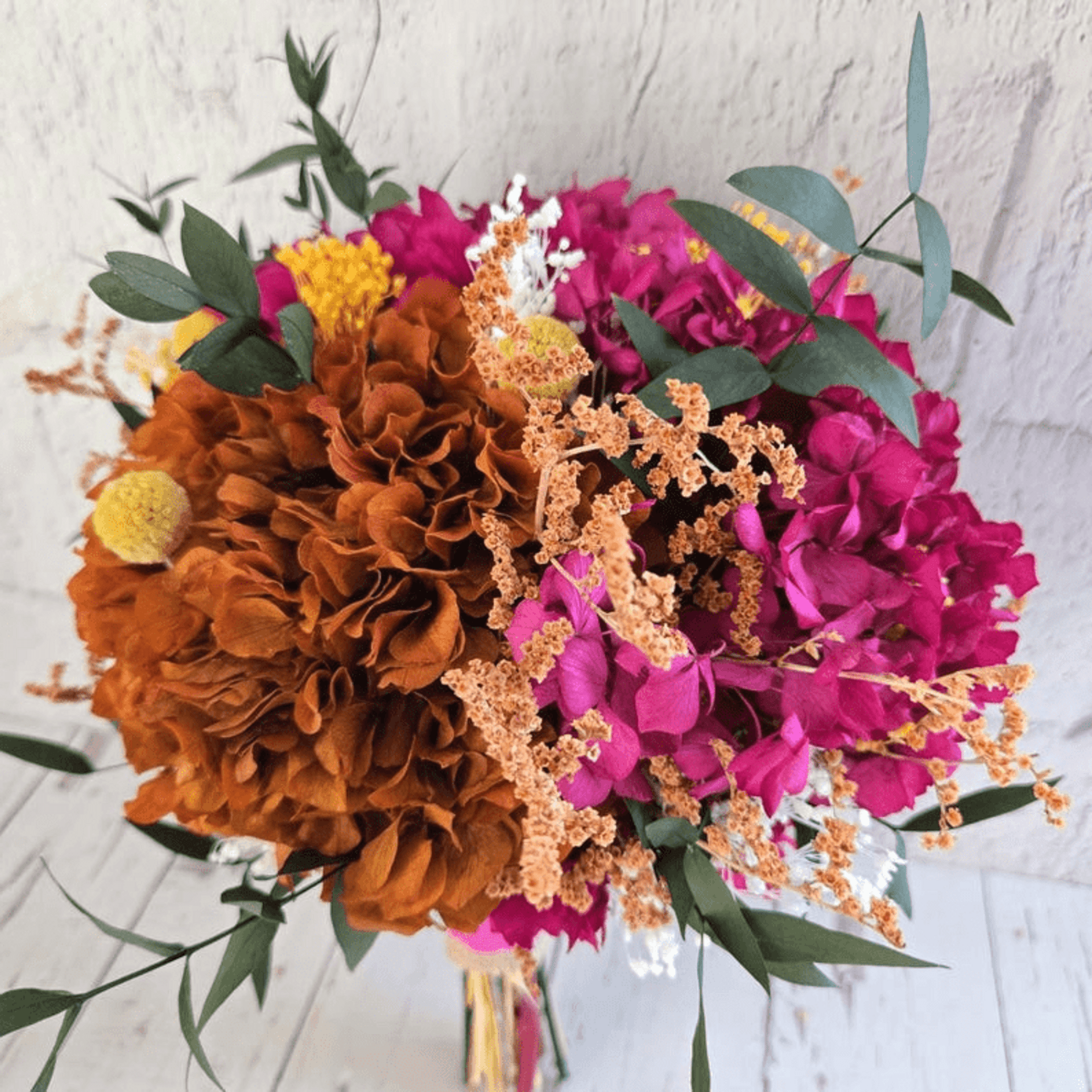Ramo de novia de Flores Preservadas color Magenta y Naranja - 2