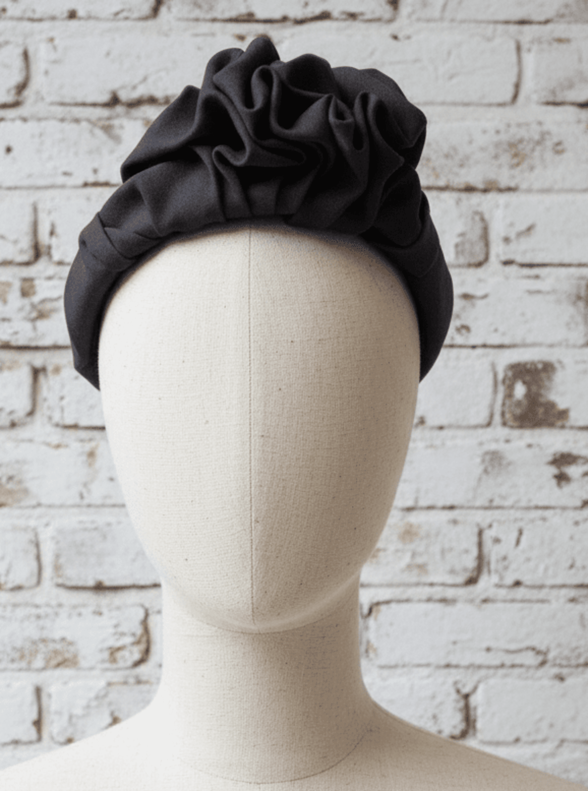 Diadema Tocado Dalilla Hecha a Mano - 2